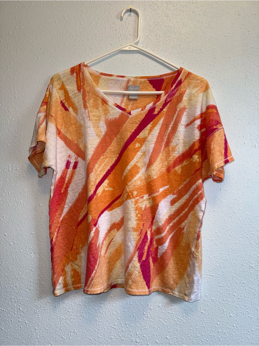 Chico's Orange, Pink & White Abstract V-Neck Short Sleeve Linen Tee